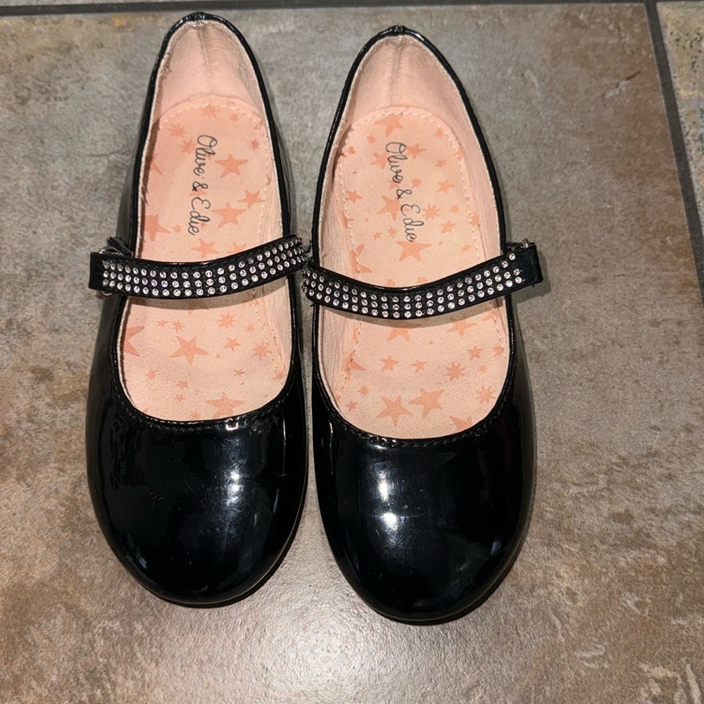Girls ballet flats